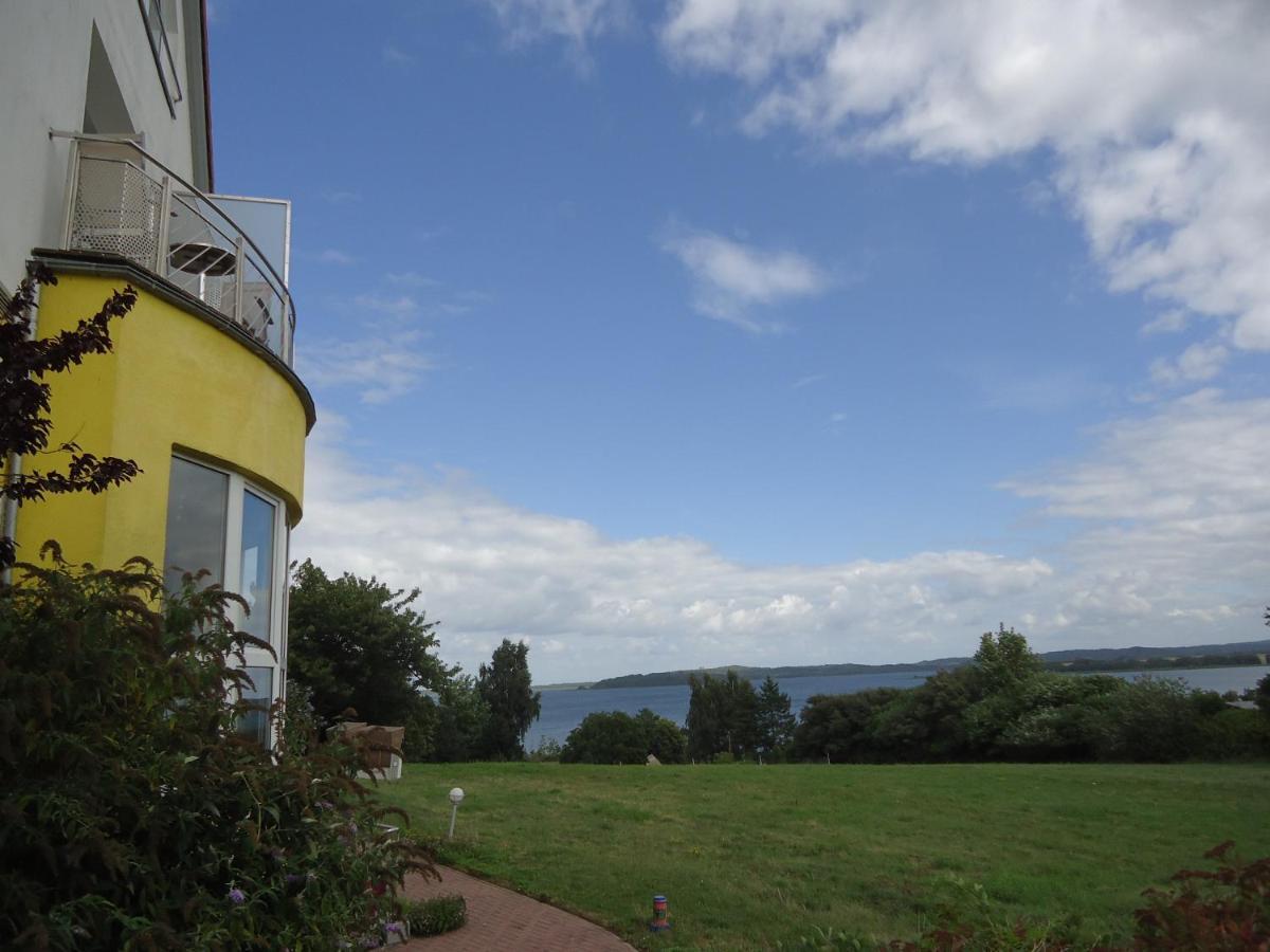 Inselhotel Kleiner Bodden Buschvitz Exterior foto